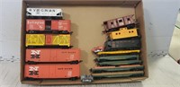 Tray Of 13 Assorted HO Scale Train Cars