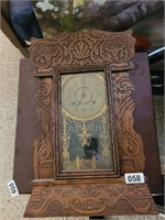 ANTIQUE NEW HAVEN CLOCK WITH KEY (NEEDS WORK)