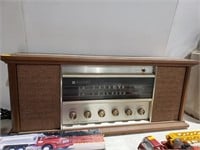 Vintage Penncrest stereo