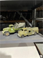 2 toy army trucks