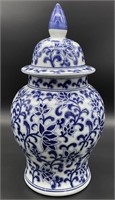 Blue & White Chinese Porcelain Ginger Jar