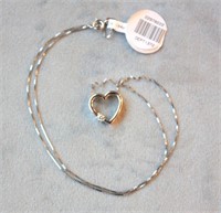 14k White Gold Heart Pendant Diamond WG Chain