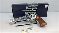 Smith and Wesson 66-2 .357 Magnum with box and