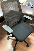 STEELCASE HIGH BACK MESH EXEC CHAIR