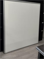 4' X 4' MAGNETIC DRY ERASE BOARD