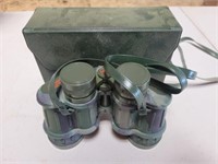 Simmons brand binoculars