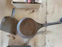 Lot of a metal frying pan and dust pan