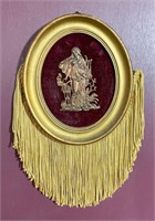 Fringed Plaque