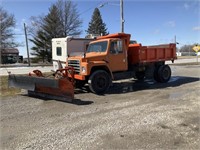 1984 International 1754 Dump Truck w/ Snow Plow**