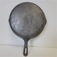 Lodge Unmarked 10 1/2" Cast Iron Skillet