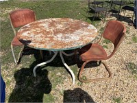 VINTAGE PATIO TABLE & CHAIRS