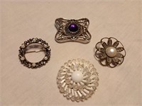 Vintage/Assorted Brooches