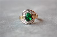 White & Green Stones Fashion Ring