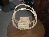Wood decor basket