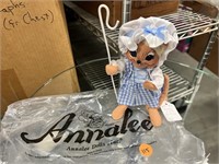 BEAUTIFUL ADORABLE ANNA LEE DOLL