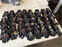 4 dozen magic gloves