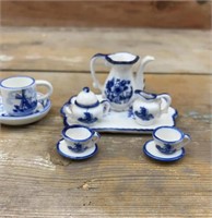 Delft blue child's set