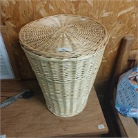 LARGE WICKER CLOTHES BASKET