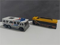 Greyhound Bus & Airline Shuttle Hot-wheels '80