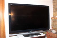 Sony Flatscreen TV, Mdl KDL 46W4100, works