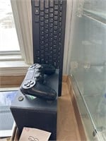PS CONTROLLER, KEYBOARD AND MORE / NOT TESTED