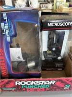 MICROSCOPE AND TOY HELICOPTER / NOT TESTED