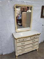 Bonnet by Sears 3 Drawer Dresser w Mirror 37 x