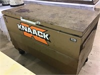 Lg. Knaack Metal Rolling Locking Tool
