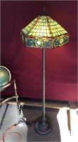 Stunning Tiffany Style Stained Glass Floor Lamp