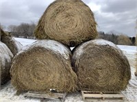 5 Round Bales of Grass Alfalfa Mixed Hay