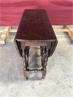 Antique Mahogany Gate Leg Table