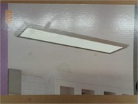 NEW IN BOX LED LIGHT FIXTURE