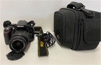 Caméra Nikon D5200 avec objectif+ sac de