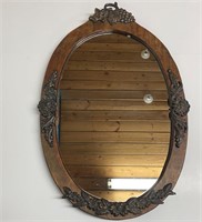 Miroir antique en bois, ornements en fonte de