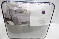 Lush Decor Light Grey 3 pc Comforter Set King