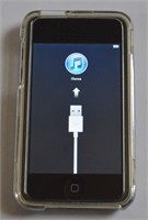 iPod 1st Generation with Charging Cord & Skin