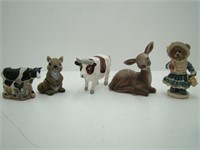 Lot of Animal Figurines: Two Cows, a Squirrel,