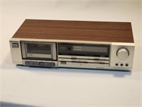 Hitachi D-E33 Cassette Tape Deck