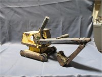 vintage metal tonka crane