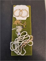 Vintages Necklaces
