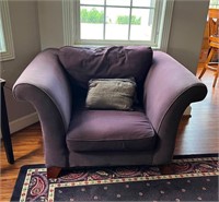 Loveseat and chair set