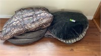 4 Lg Dog Beds and Sleeping Bag