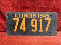 1945:Illinois License plate.