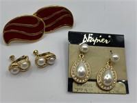 Lot Of 3 Pairs Of Napier Earrings