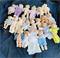 (20) ASSORTED VINTAGE CABBAGE PATCH TOY DOLLS