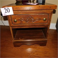 1 DRAWER END TABLE 22 X 20 X 15