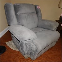 OVERSIZED GLIDING RECLINER GOOD CONDITION