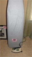 BLACK & DECKER IRON WITH FULL SIZE IRONING BOARD