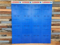 LENOX 20 PCS. PLASTIC SNAP TOGETHER WALL HANGING