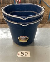 2 Unused Feed Buckets